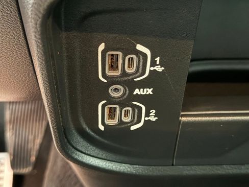 Used 2023 RAM 2500 Big Horn w/ Level 1 Equipment Group image 32