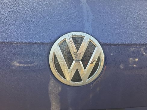 Used 2021 Volkswagen Tiguan SE image 15