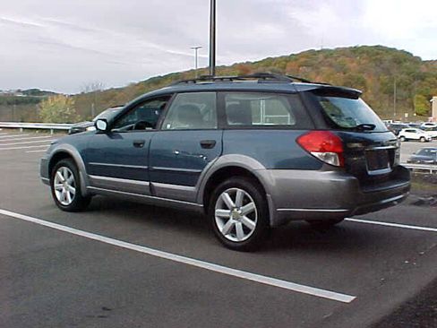 Used 2009 Subaru Outback 2.5i Special Edition image 10