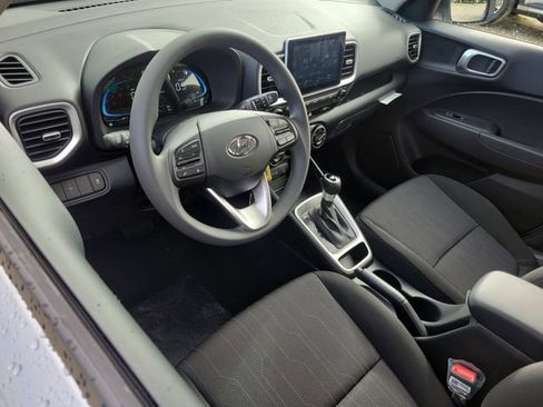 New 2026 Hyundai Venue SE image 6