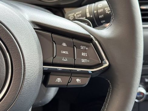 New 2025 MAZDA CX-5 Signature image 30