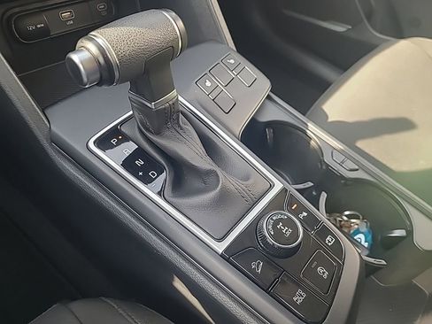 Certified 2025 Kia Sportage LX image 25