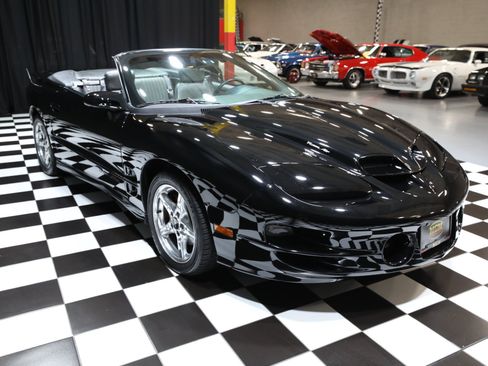 Used 1999 Pontiac Firebird Trans Am RWD image 21