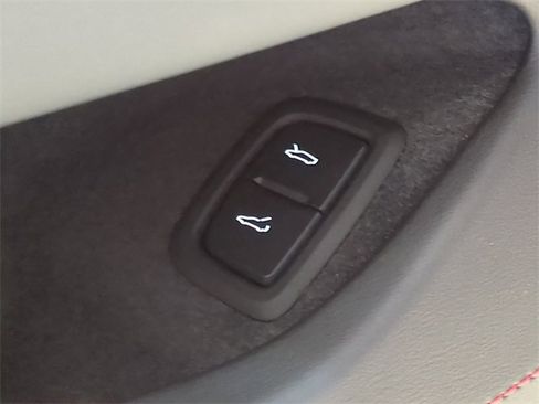 Certified 2023 Chevrolet Corvette Stingray Preferred Cpe w/ Chrome Exterior Badge Package image 14