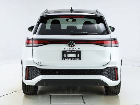 New 2026 Volkswagen Tiguan SE R-Line image 47