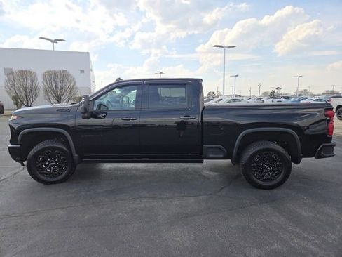 Used 2024 Chevrolet Silverado 3500 LTZ w/ LTZ Plus Package AWD/4WD image 24
