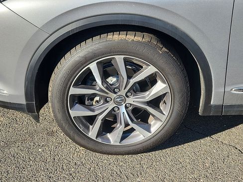 Used 2023 Acura MDX SH-AWD w/ Technology Package image 9