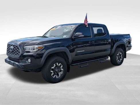 Used 2020 Toyota Tacoma TRD Off-Road AWD/4WD image 8