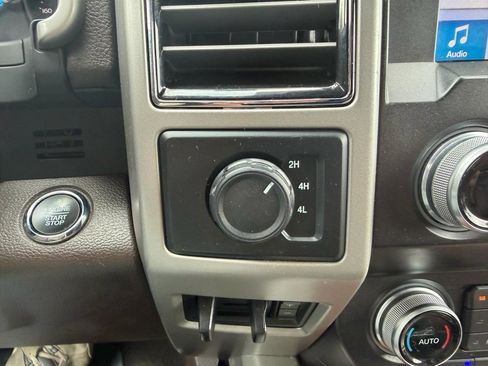 Used 2019 Ford F450 King Ranch w/ King Ranch Ultimate Package image 37