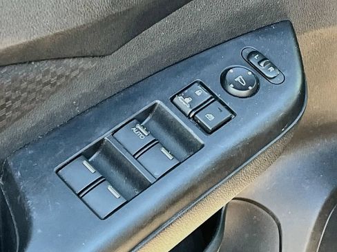 Used 2016 Honda CR-V EX image 16