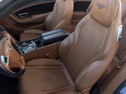 Used 2016 Bentley Continental GT image 22
