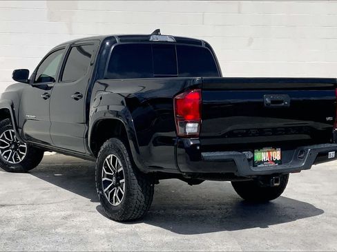 Used 2019 Toyota Tacoma 2WD Double Cab image 4
