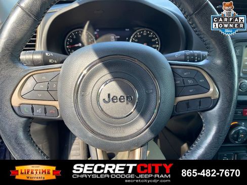 Used 2017 Jeep Renegade Limited w/ Advanced Technology Group AWD/4WD image 18