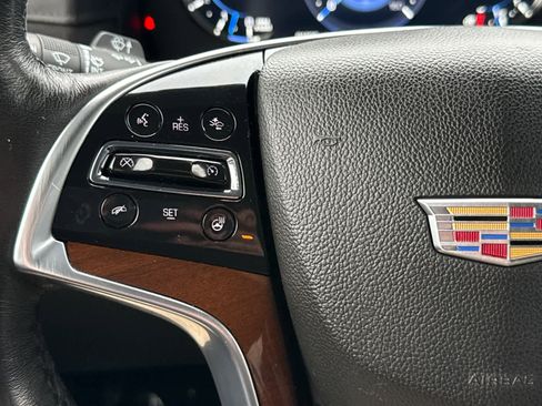 Used 2020 Cadillac Escalade ESV Luxury image 18