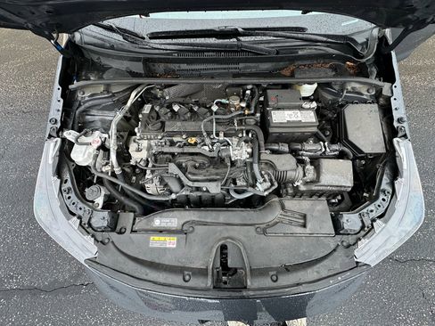 Used 2025 Toyota Corolla LE image 17