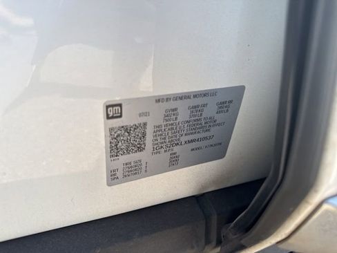 Used 2021 GMC Yukon Denali w/ LPO, Illumination Package image 16