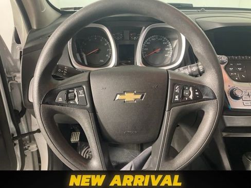 Used 2017 Chevrolet Equinox LS image 10