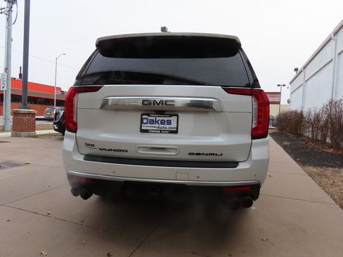 Used 2021 GMC Yukon XL Denali w/ Denali Ultimate Package image 6