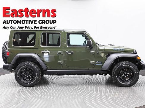 Used 2023 Jeep Wrangler Unlimited w/ Cold Weather Group image 4