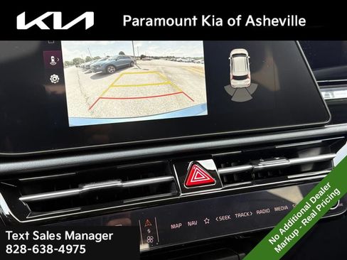 New 2026 Kia Niro EX FWD image 11