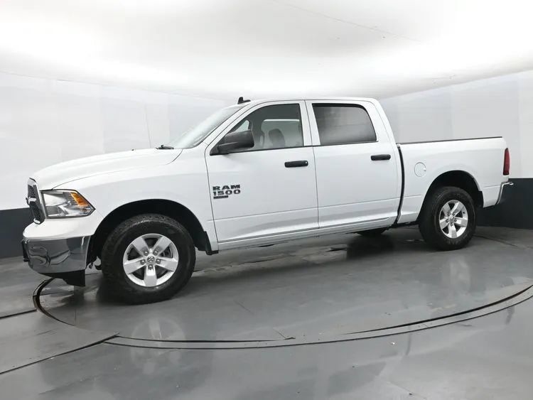 Used 2022 RAM 1500 Classic SLT w/ Electronics Group AWD/4WD image 5