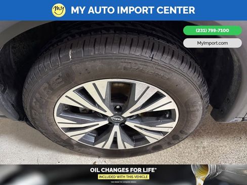 Used 2023 Nissan Rogue SV image 9