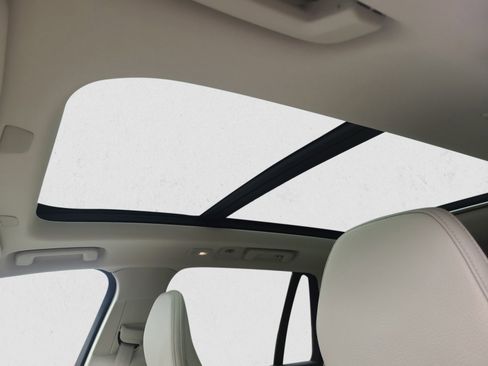 Used 2023 Volvo XC90 B6 Plus w/ Protection Package image 13