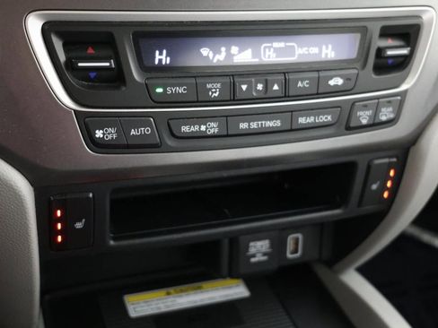 Used 2022 Honda Pilot Special Edition image 30