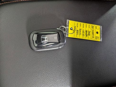 Used 2025 Honda CR-V Sport-L image 31