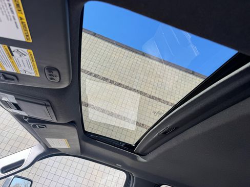 Used 2015 Ford F350 Lariat w/ Lariat Ultimate Package image 26