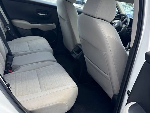 Used 2024 Honda HR-V LX image 5