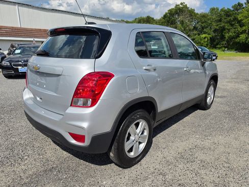 Used 2018 Chevrolet Trax LS AWD/4WD image 5