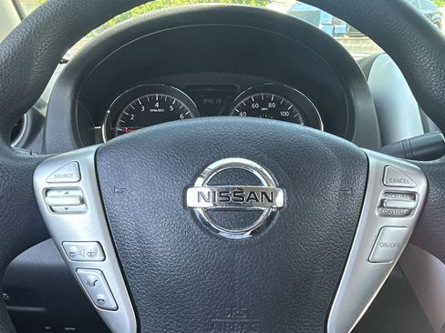 Used 2017 Nissan Versa SV FWD image 15