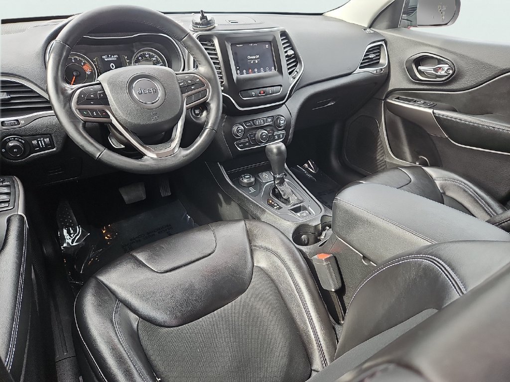 Used 2021 Jeep Cherokee Latitude Plus AWD/4WD image 11