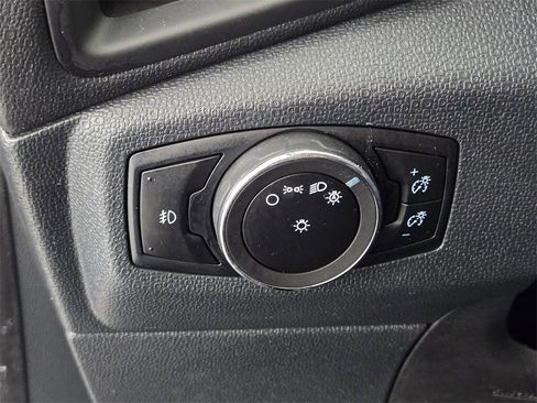 Used 2018 Ford EcoSport SE w/ SE Convenience Package image 23