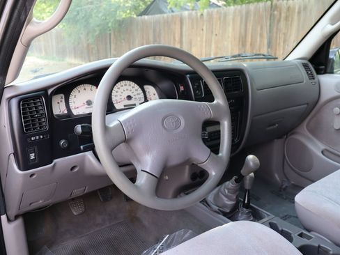Used 2002 Toyota Tacoma 4x4 Xtracab image 15