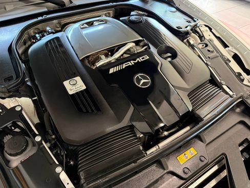 Used 2025 Mercedes-Benz SL 63 AMG S e Performance 4MATIC image 40