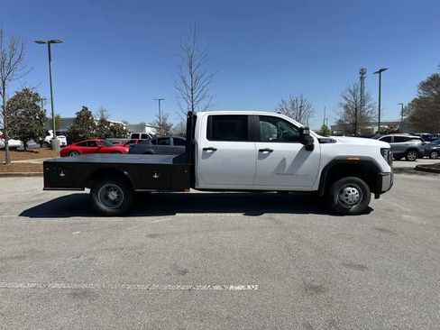 New 2025 GMC Sierra 3500 Pro w/ Convenience Package image 15