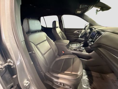 Used 2023 Chevrolet Traverse LT w/ LPO, Floor Liner Package AWD/4WD image 29