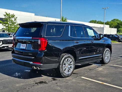 New 2026 GMC Yukon Denali w/ Advanced Technology Package AWD/4WD image 10