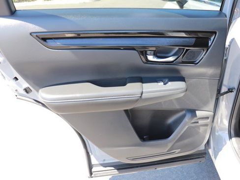 Used 2025 Honda CR-V EX-L image 12