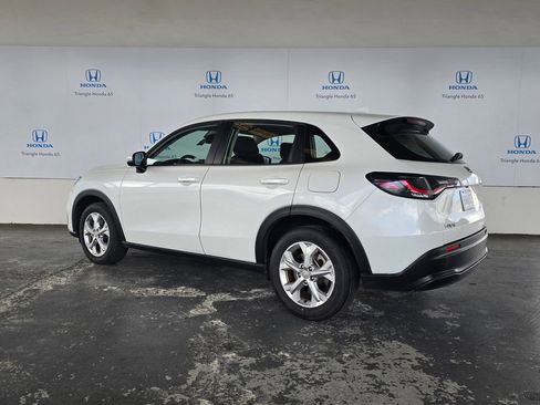 Used 2024 Honda HR-V LX image 4