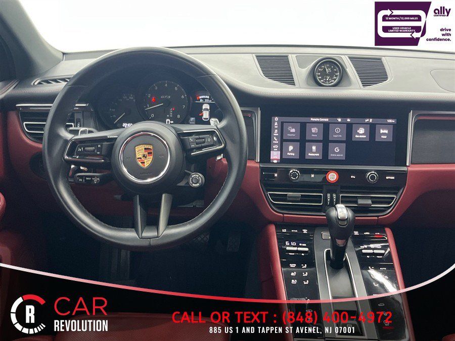 Used 2024 Porsche Macan GTS AWD/4WD image 52