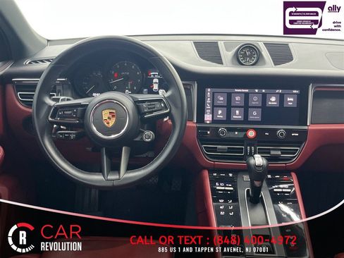 Used 2024 Porsche Macan GTS AWD/4WD image 52