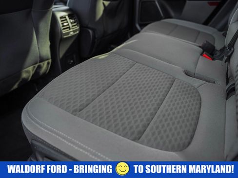 Used 2021 Ford Escape SE w/ SE Sport Appearance Package image 35