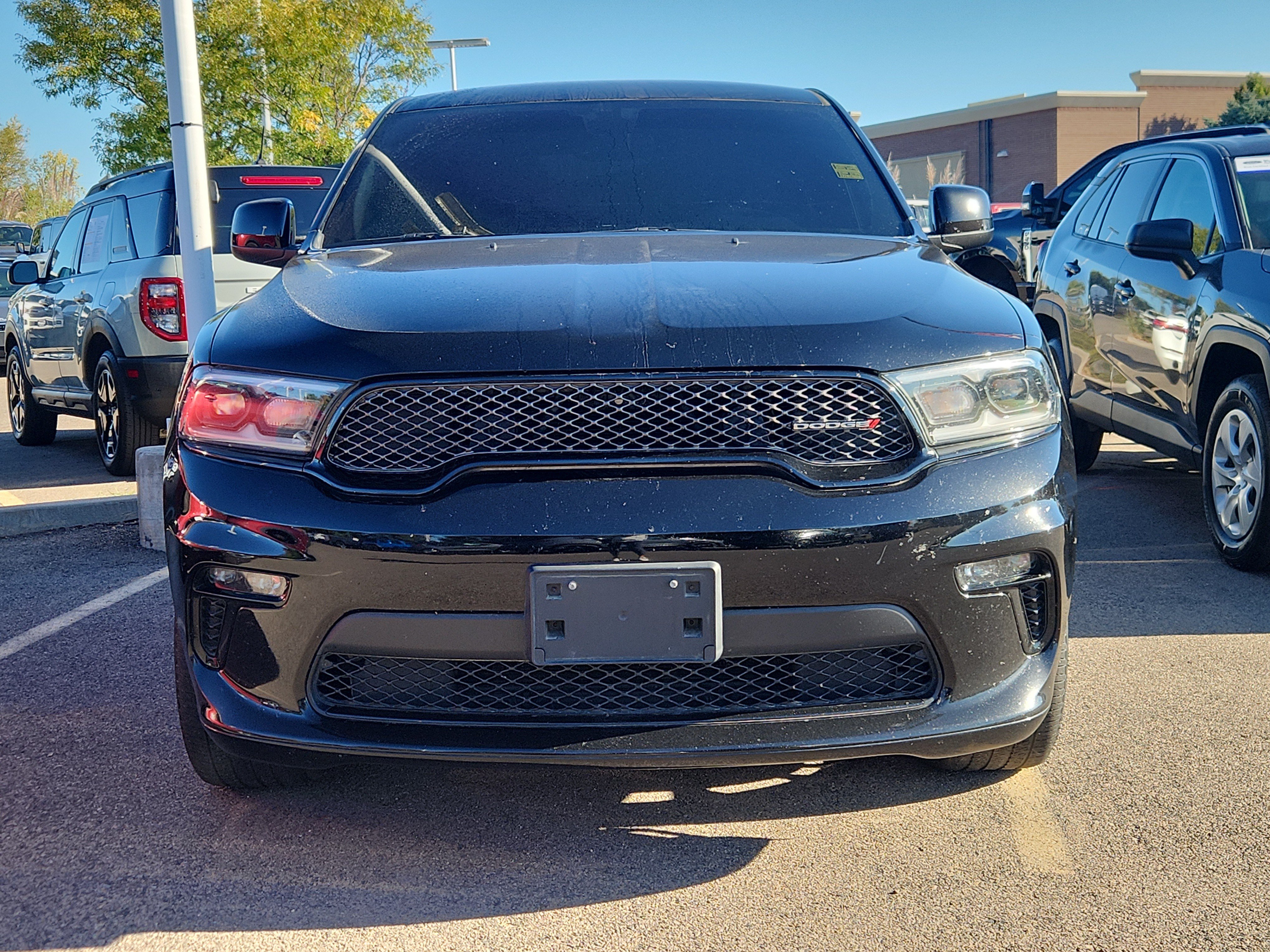 Used 2022 Dodge Durango SXT w/ Blacktop Package AWD/4WD image 3