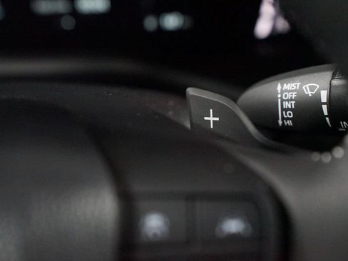 Used 2026 Toyota Camry SE FWD image 15