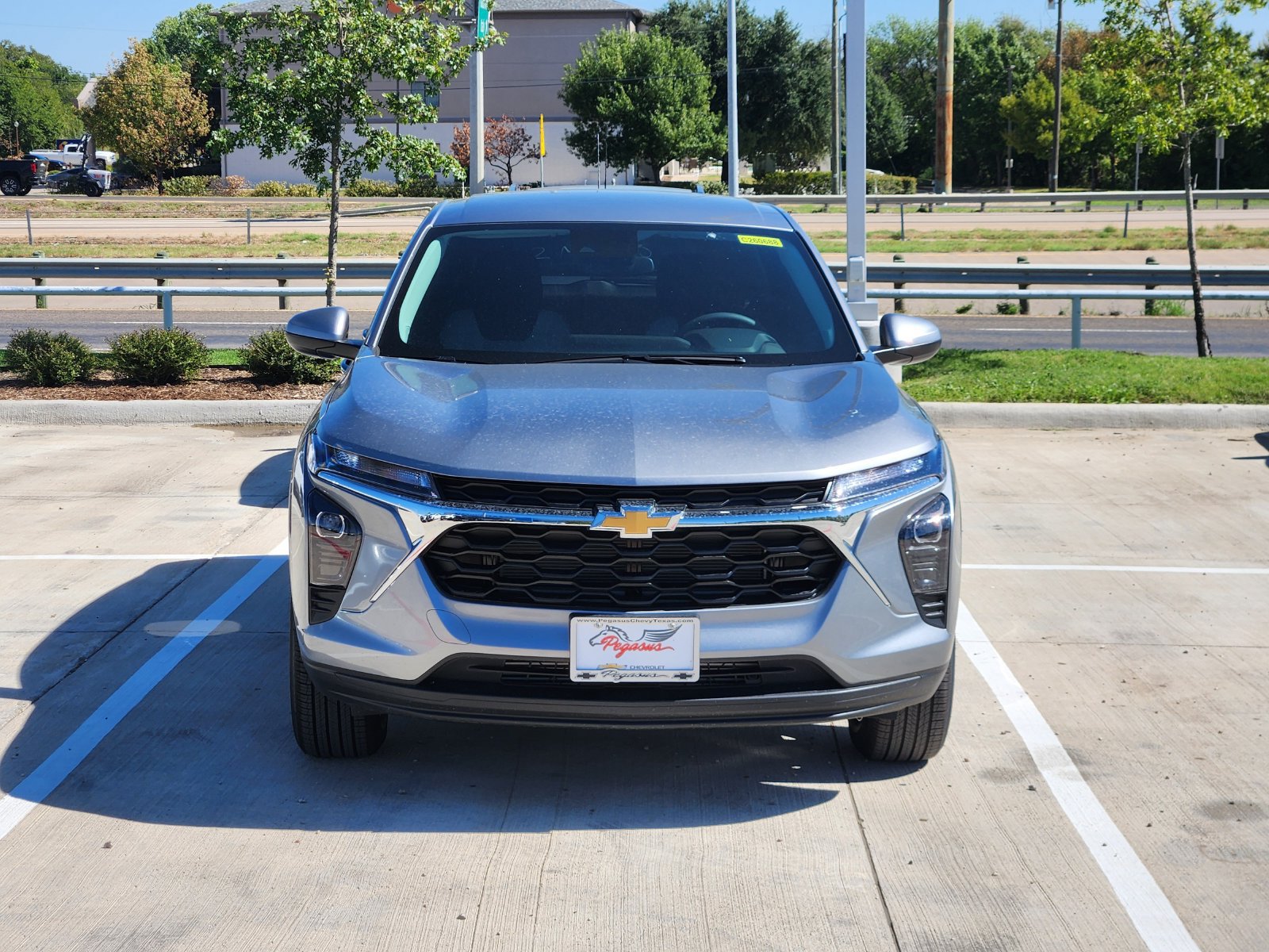 New 2026 Chevrolet Trax LS w/ LS Convenience Package FWD image 6