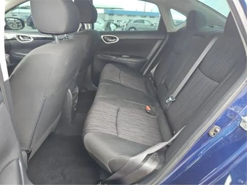 Used 2019 Nissan Sentra SV w/ Special Edition Package FWD image 12