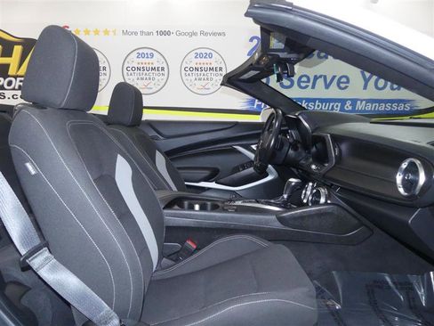 Used 2022 Chevrolet Camaro LT w/ Technology Package image 8